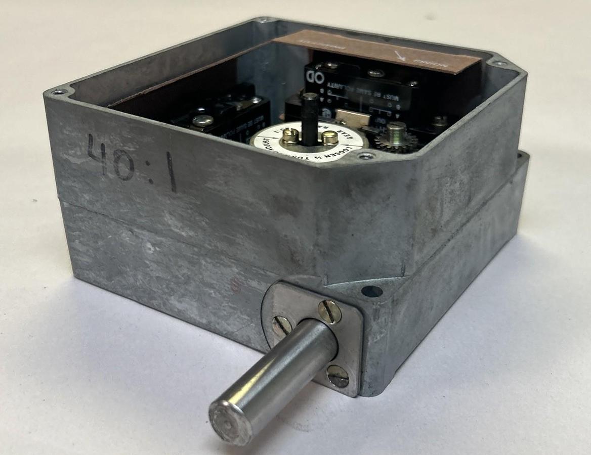 Used GENERAL ELECTRIC,CR115E462101,ROTARY LIMIT SWITCH 40:1