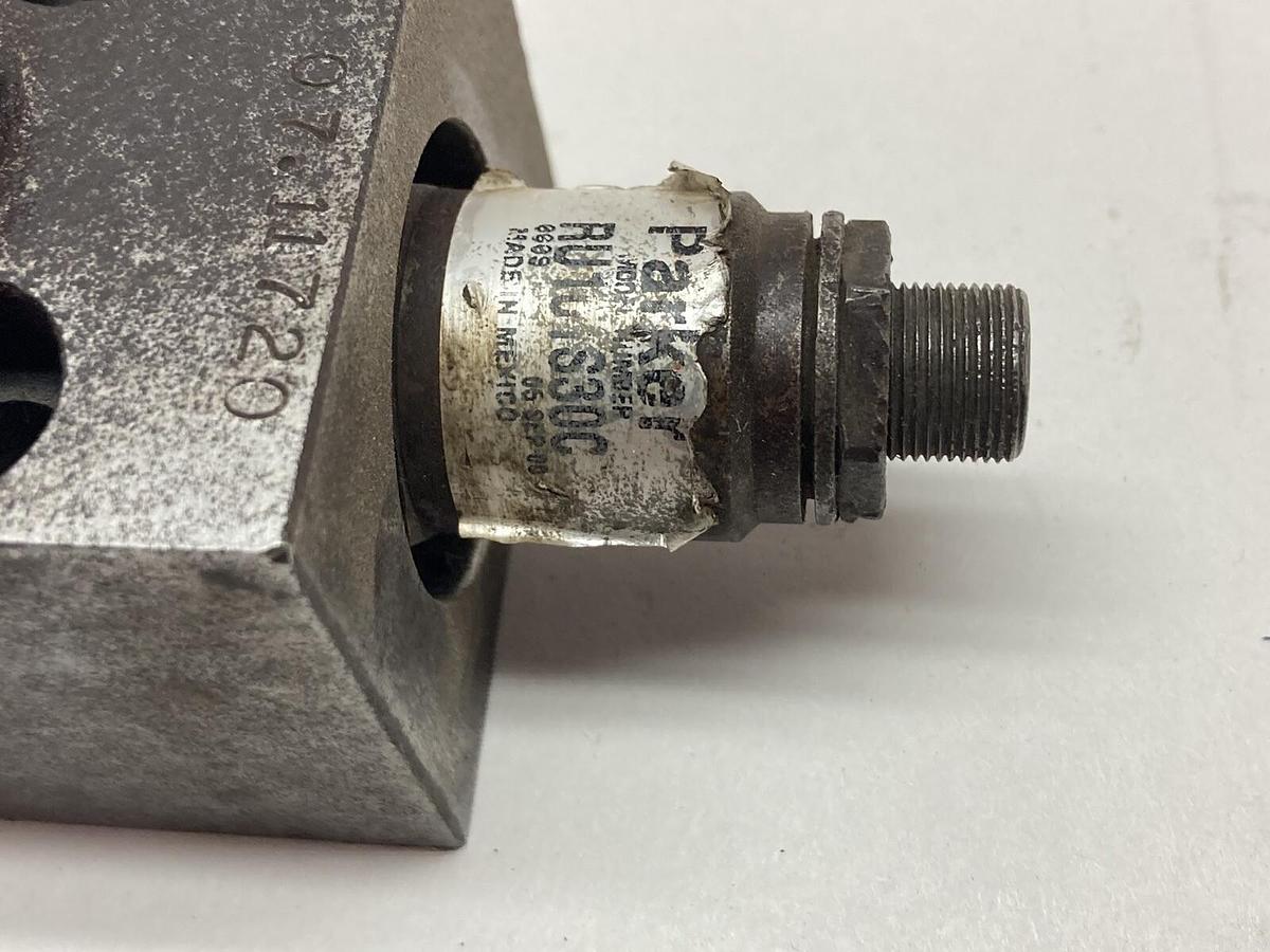 Used Parker,CSF-C501,Valve Block