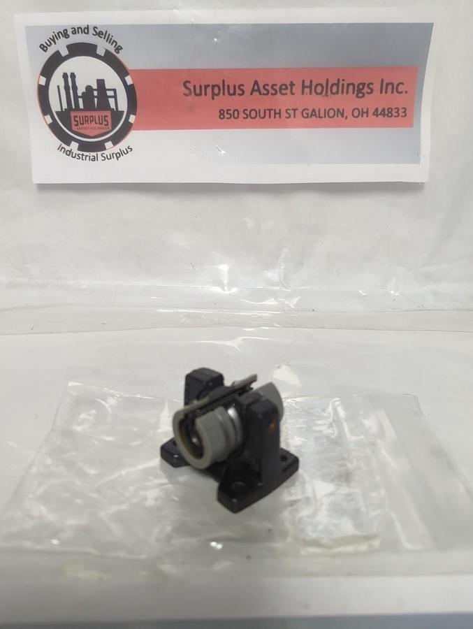 Used THOMSON,PBO8,PILLOW BLOCK LINEAR BEARING PRE-OWNED