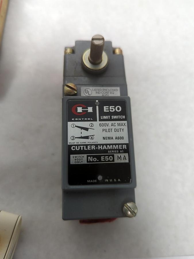 CUTLER-HAMMER,E50AR1,HEAVY DUTY LIMIT SWITCH NOS