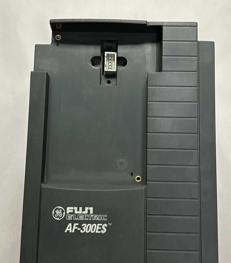 Used GE FUJI,6KES243001X1A1,AF-300ES AC DRIVE 1HP