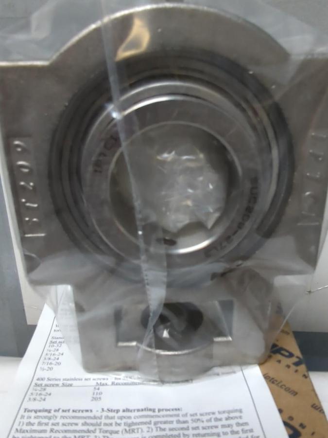 IPTCI,SUCST 209-27-L3,SET SCREW LOCK TAKE-UP BEARING 1-11/16 INCH BORE NOS