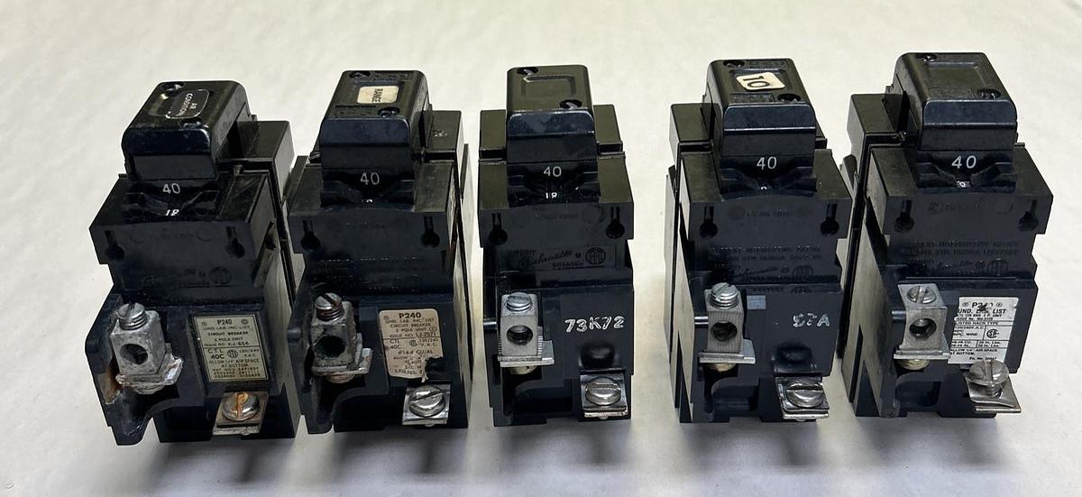 Used ITE,P240,CIRCUIT BREAKER 40A 120/240V 2P LOT OF 5