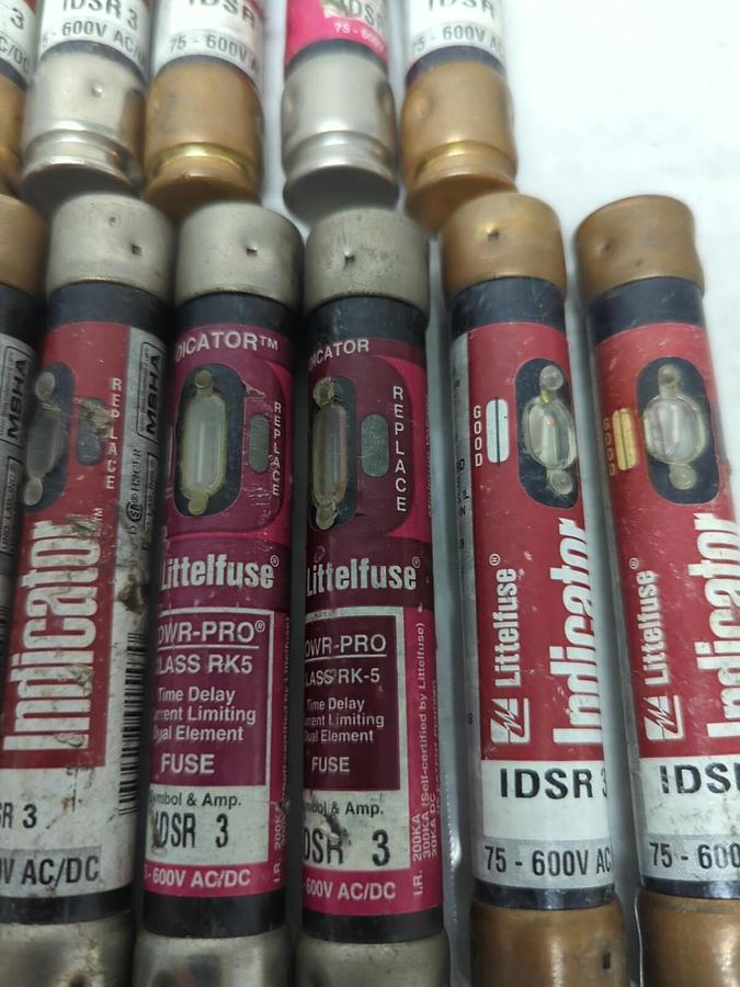 Used LITTELFUSE,IDSR3,INDICATOR 3 AMP FUSE LOT OF 12 PRE-OWNED