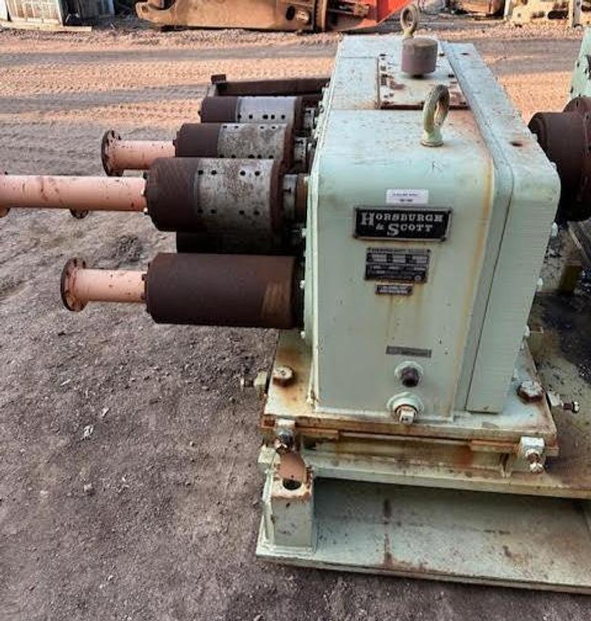 Used Horsburgh & Scott,Mark 2 Helical Speed Reducer,1:1 Ratio 73.5HP
