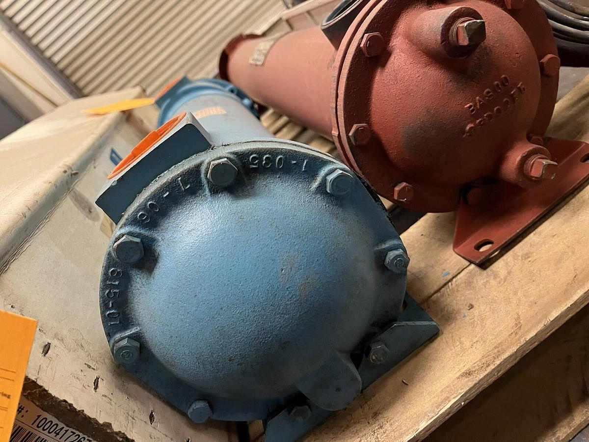 Used AMERICAN STANDARD,5-030-06-024-003,BCF 2 PASS TUBE HEAT EXCHANGER SHAFT dia 6"