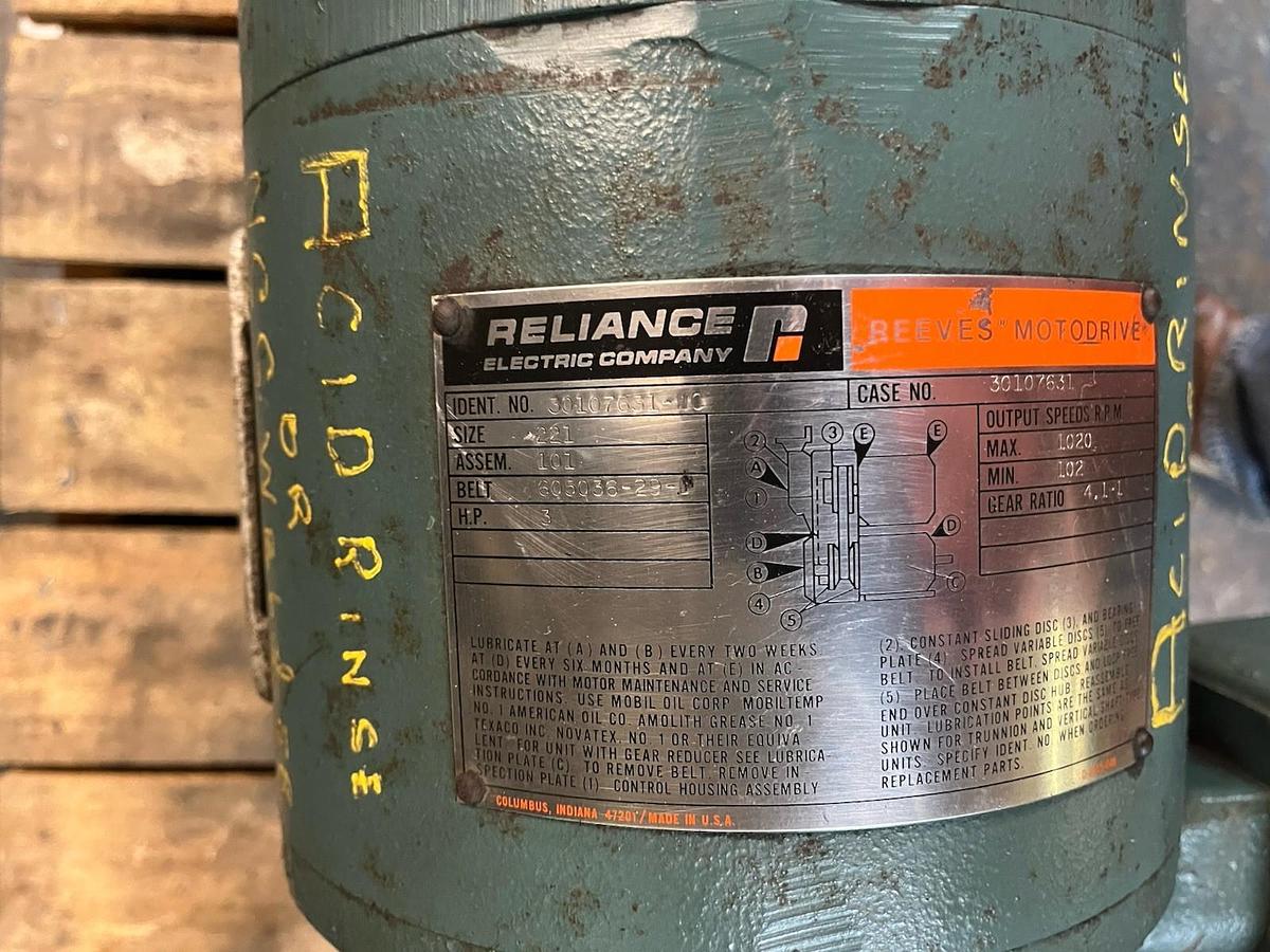 Used RELIANCE,221,REEVES MOTODRIVE GEAR DRIVE 3HP 1735RPM ASSEMBLY 101 RATIO 4.1 3PH