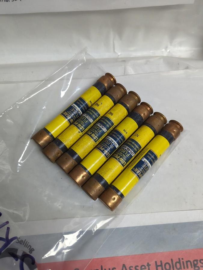 Used COOPER BUSSMANN,LPS-RK-30SP,LOW-PEAK 30 AMP FUSE LOT OF 6 PRE-OWNED