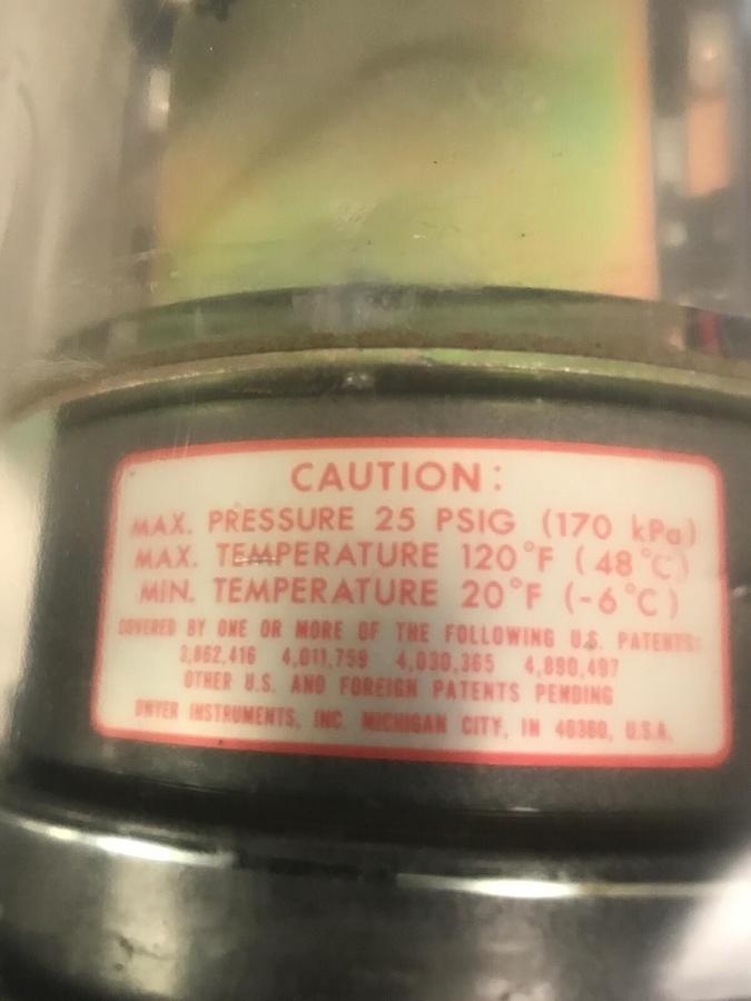 Dwyer Series,3000,Photohelic Pressure Switch 3050