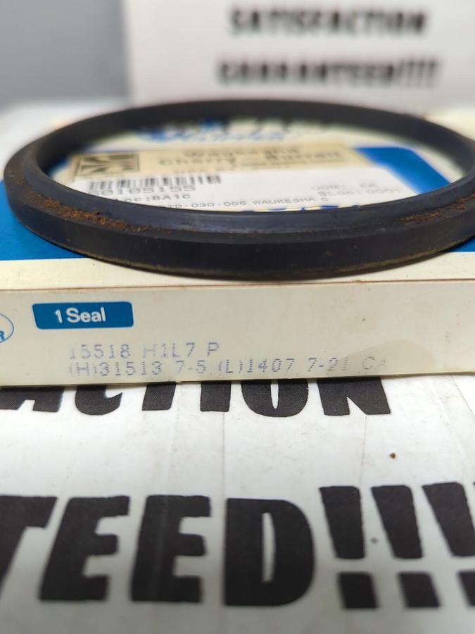 JM CLIPPER,15518 H1L7 P,OIL SEALS LOT OF 2 NOS