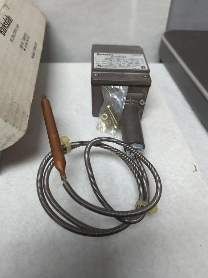 BARKSDALE,MT1H-S251-3-A,TYPE 4 DIRECTIONAL CONTROL VALVE NOS