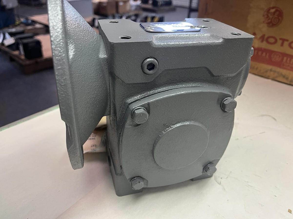 IPTS,IC60-20:1-L-56C,GEAR SPEED REDUCER RATIO 20 56C 1.63HP