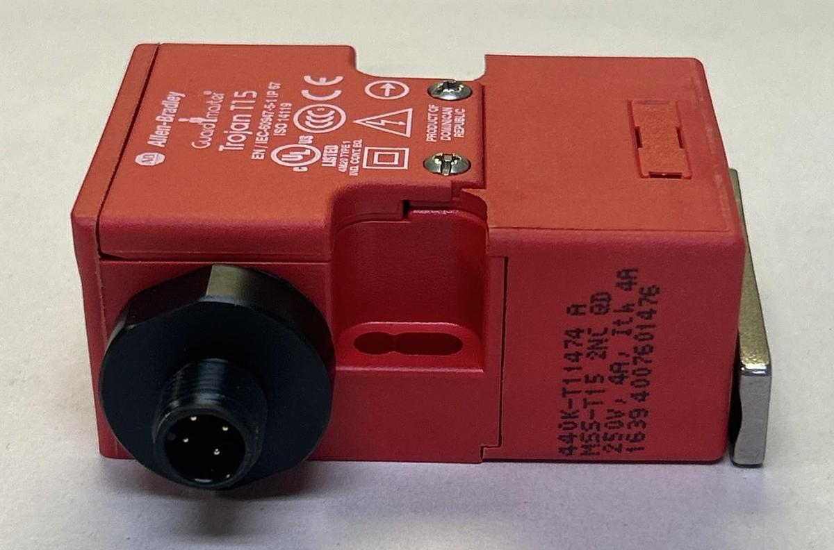 Used ALLEN BRADLEY,440K-T11474,INTERLOCK SWITCH