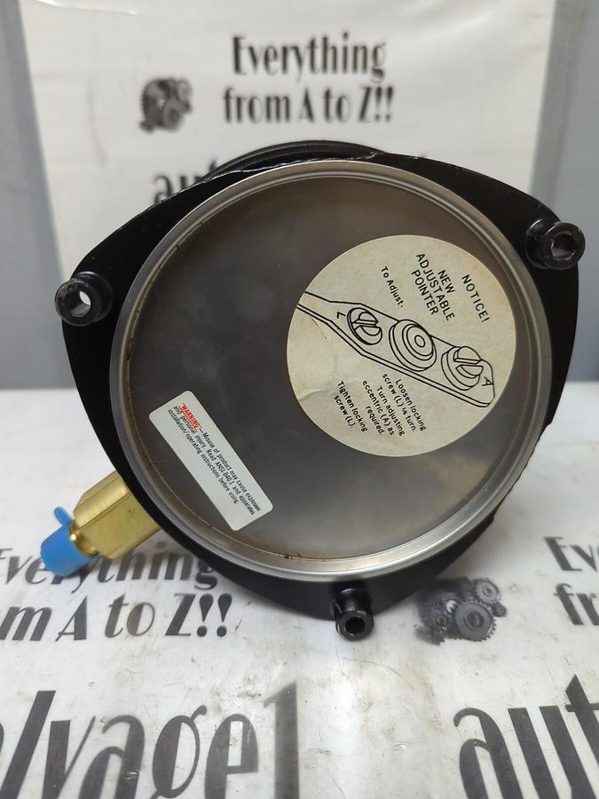 SOLFRUNT,NA,1/4 INCH NPT 0-30PSI GAUGE NOS