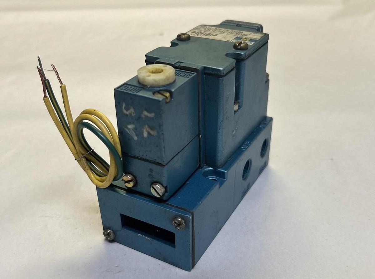 Used MAC,6211B-528-PM-591DA,SOLENOID VALVE