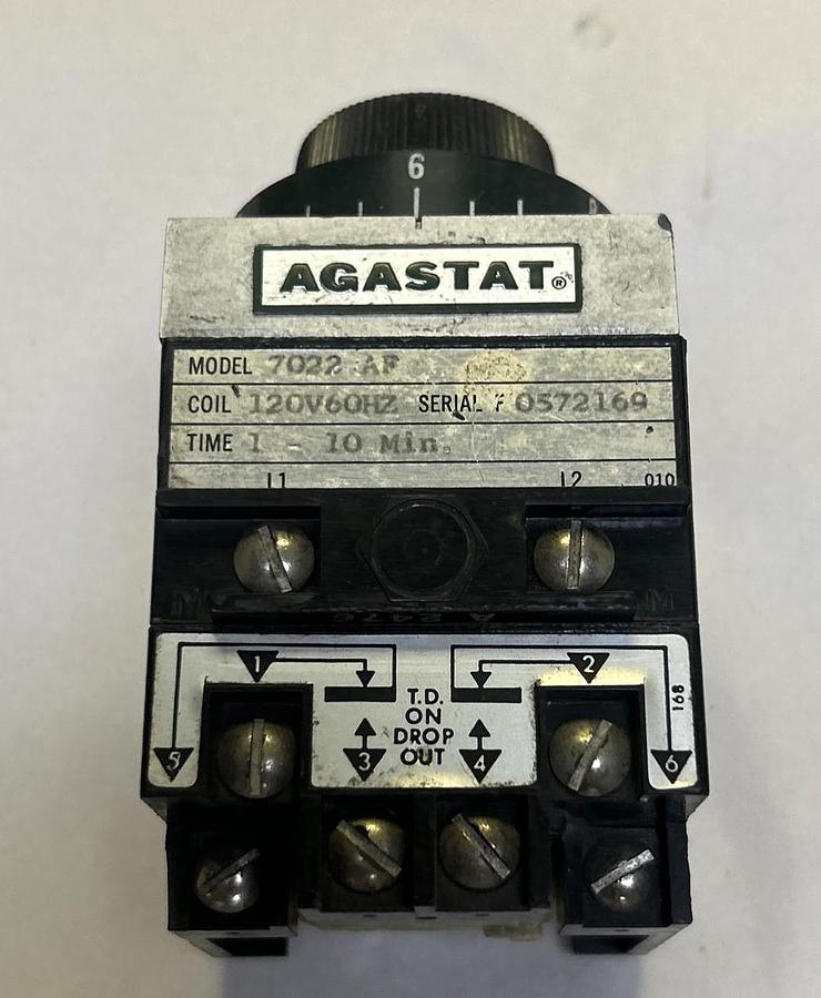 Used AGASTAT,7022AF,TIME DELAY RELAY 1-10 MINUTES