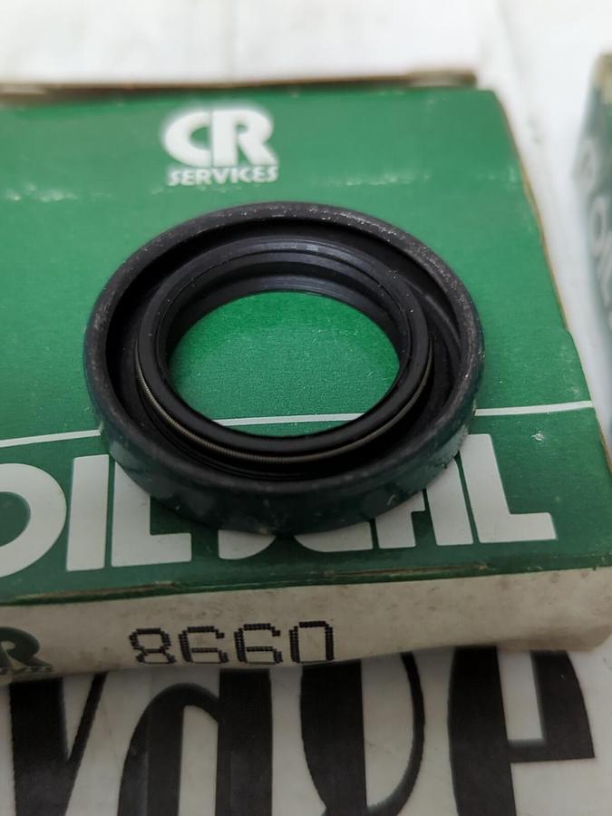 CHICAGO RAWHIDE,8660,OIL SEALS LOT OF 3 NOS