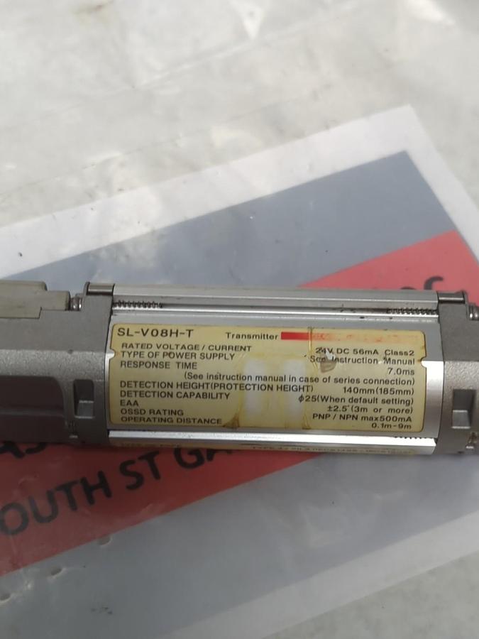 Used KEYENCE,SL-V08H-T,LIGHT CUTAIN TRANSMITTER WITH CABLE 24VDC PRE-OWNED