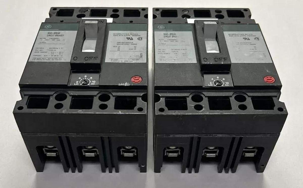 Used GENERAL ELECTRIC,TEC36007,CIRCUIT BREAKER 7A 600V LOT OF 2