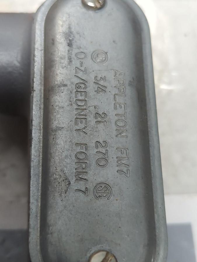 APPLETON,L27,GRAYLOY FM7 CONDUIT BODY 3/4 INCH BOX OF 3 NOS