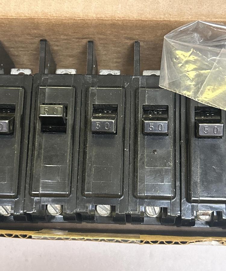 Used SIEMENS ITE,BQ1-B050,CIRCUIT BREAKER 50A 120/240V 1P LOT OF 12