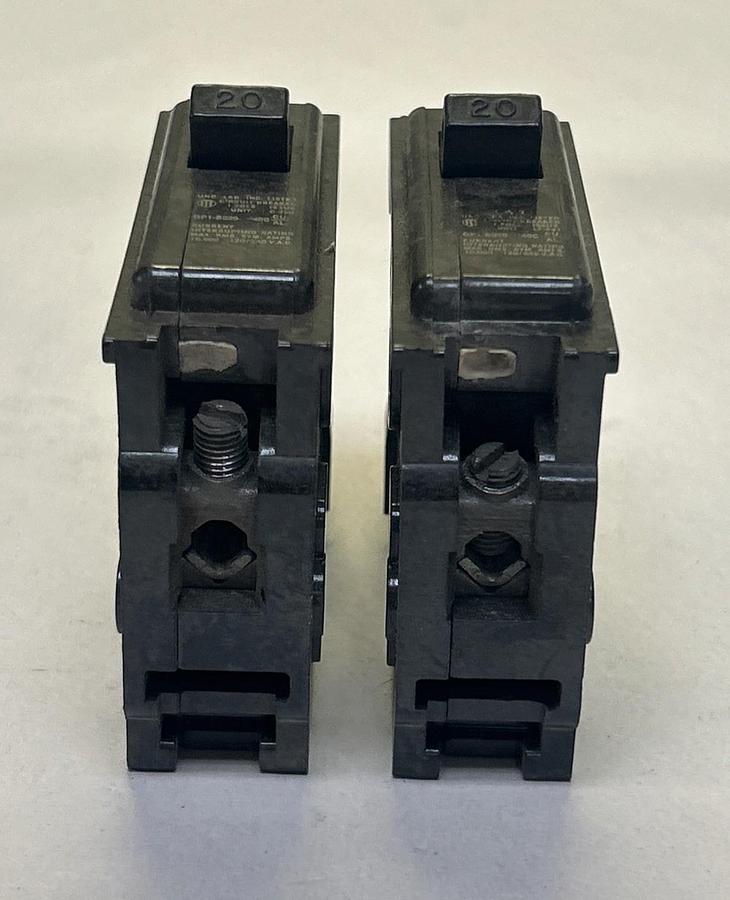 Used ITE,QP1-B020,CIRCUIT BREAKER 20A 120/240V 1P LOT OF 2