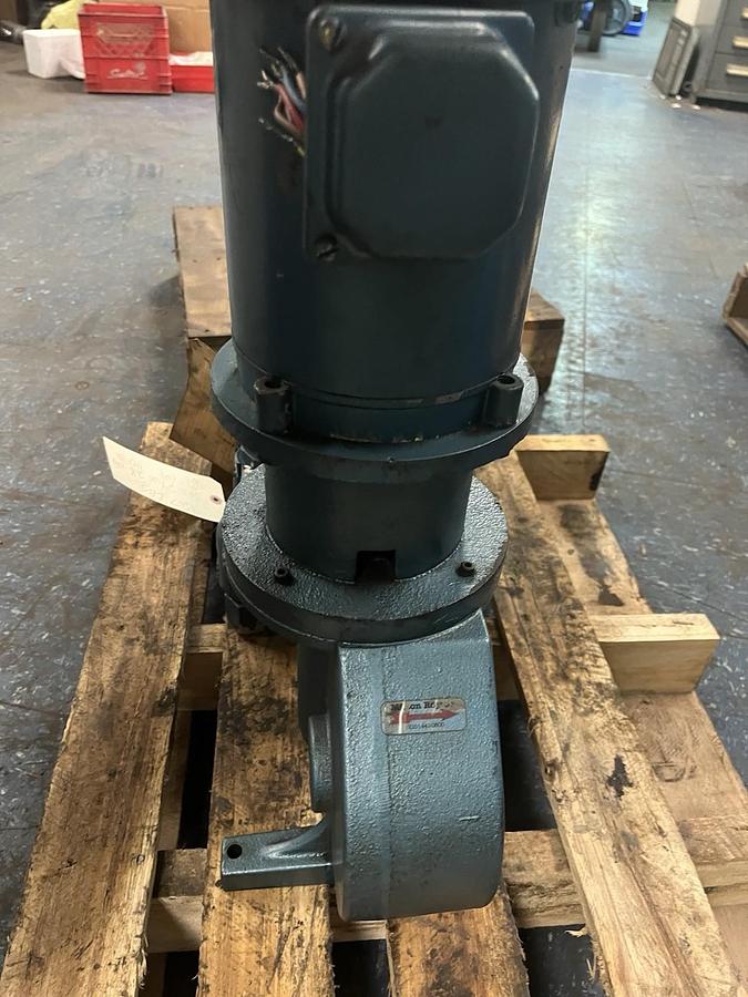 Used ROY,FR161-144,METERING CONTROLLED VOLUME PUMP 1/2HP 3PH 85GPH