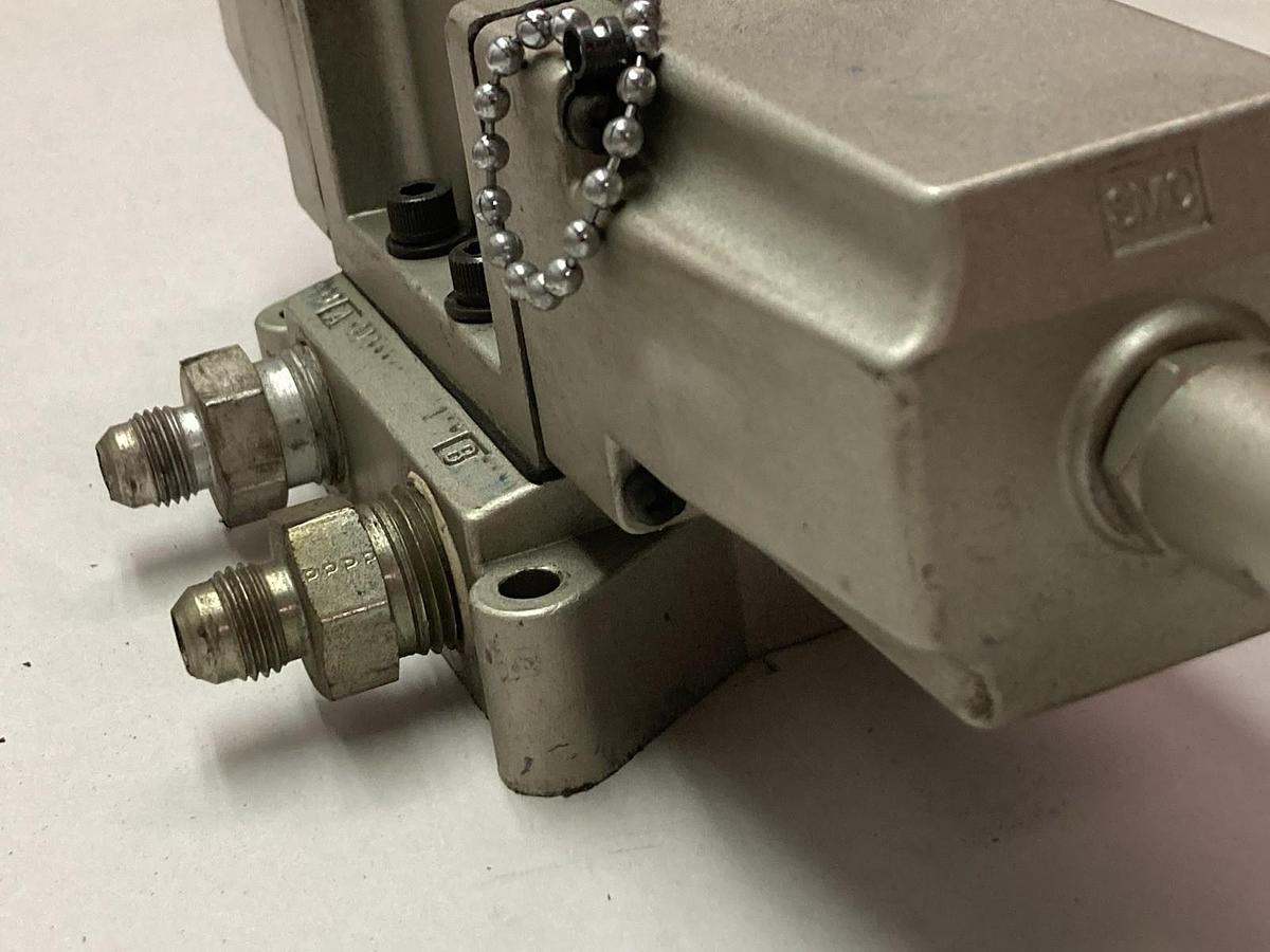 Used SMC,NVS4434-0009FP,Directional Valve 110/120V 50/60Hz 0.20A