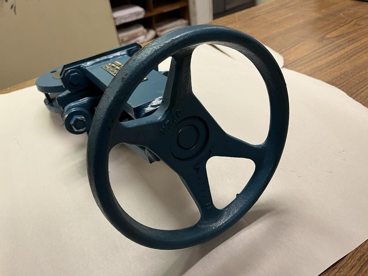 Used DEZURIK,9130448,SIZE 3" BUTTERFLY VALVE 150 CWP FIGURE 824 BODY 304