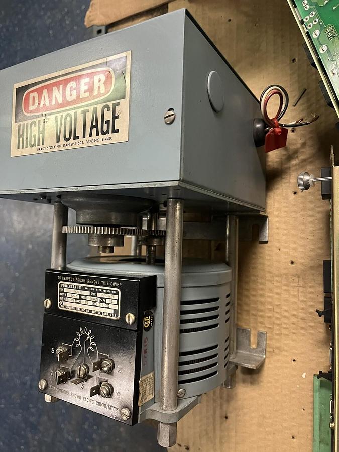 Used SUPERIOR,15MG126,POWERSTAT VARIABLE AUTOTRANSFORMER KVA 2.1