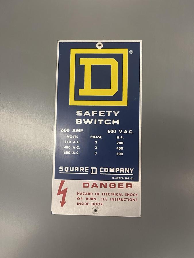 Used SQUARE D,HU366,SAFETY DISCONNECT NON FUSIBLE SWITCH 600A 600V 500HP