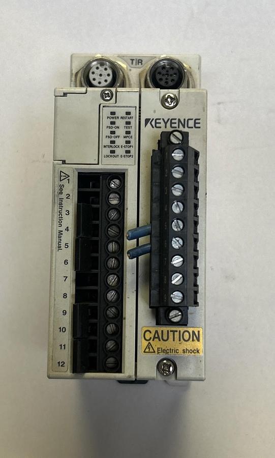 Used KEYENCE,SL-R11,SAFETY CONTROL UNIT