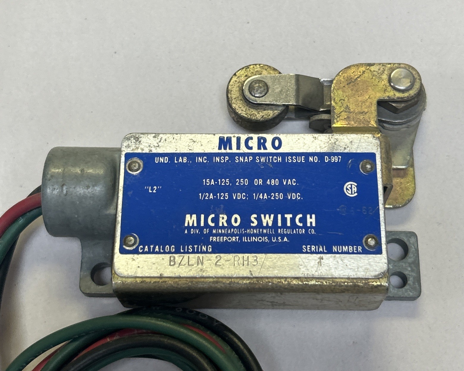 Used HONEYWELL,BZLN-2-RH3,MICRO SWITCH LIMIT SWITCH