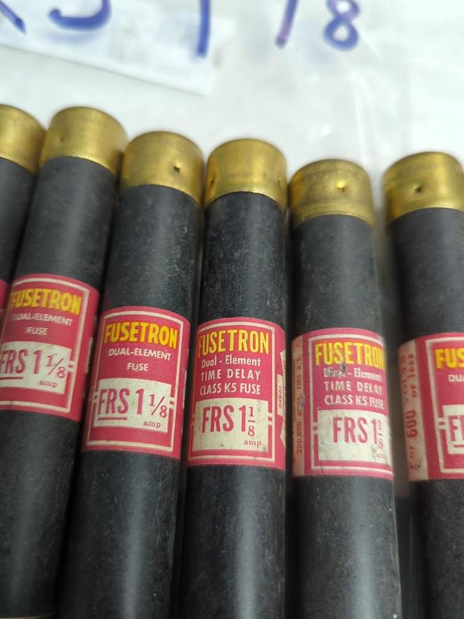 Used COOPER BUSSMANN,FRS-1-1/8,FUSETRON 1-1/8 AMP FUSE LOT OF 14 PRE-OWNED