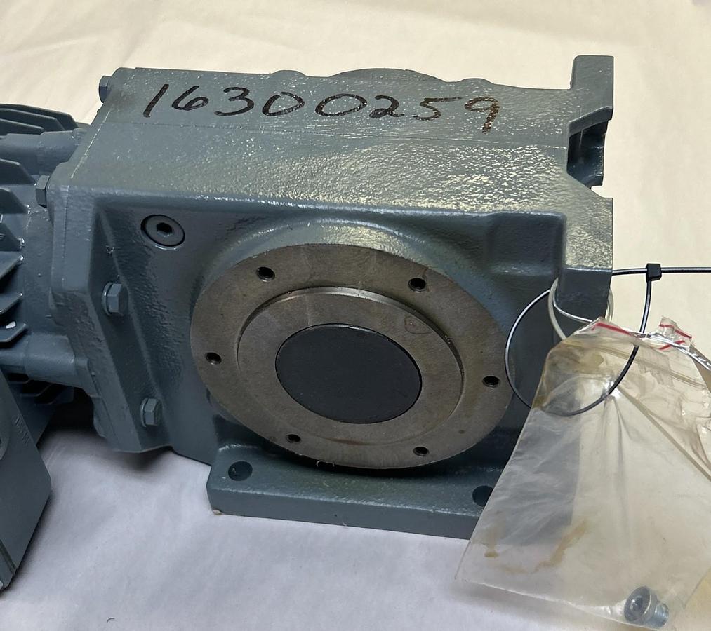 BAUER,SG2-21/DK64-163L-AS/V,GEAR MOTOR 0.3KW 1600RPM 460V