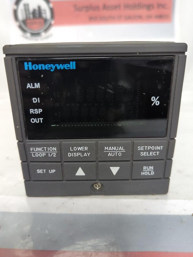 Used HONEYWELL,UDC3300,TEMPERATURE CONTROLLER 90-250VAC PRE-OWNED