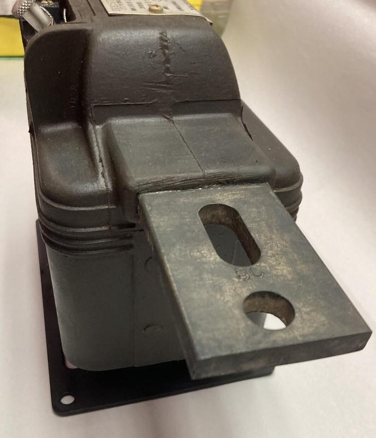 Used General Electric,Type JKM-3,Current Transformer 497x35 Ratio 400:5
