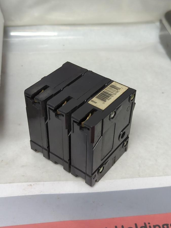 Used WESTNGHOUSE,BR340,CIRCUIT BREAKER 40 AMP 3-POLE PRE-OWNED