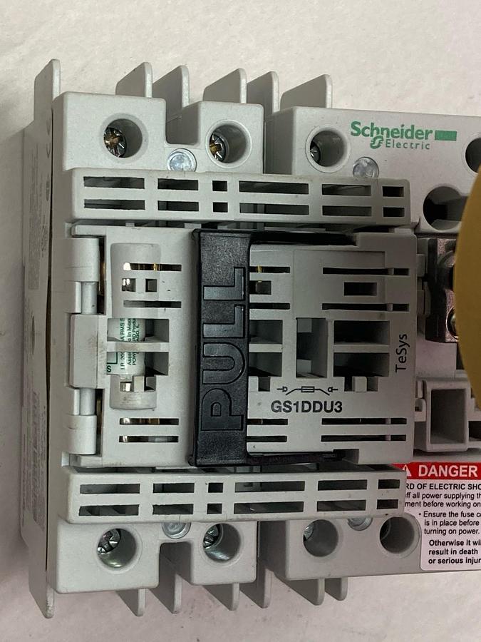 Schneider Electric,GS1DDU3,Fusible Disconnect Switch 600V 30A 50/60hz