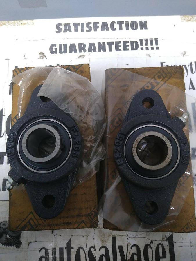 IPTCI,UCFL 205 15,FLANGE MOUNT BEARING 15/16 IN LOT OF 2 NOS