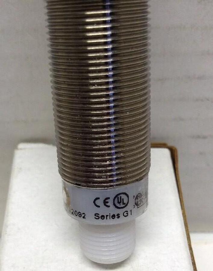 Eaton,E5718LE12-BD,Embeddable Tubular Inductive Sensor Series G1