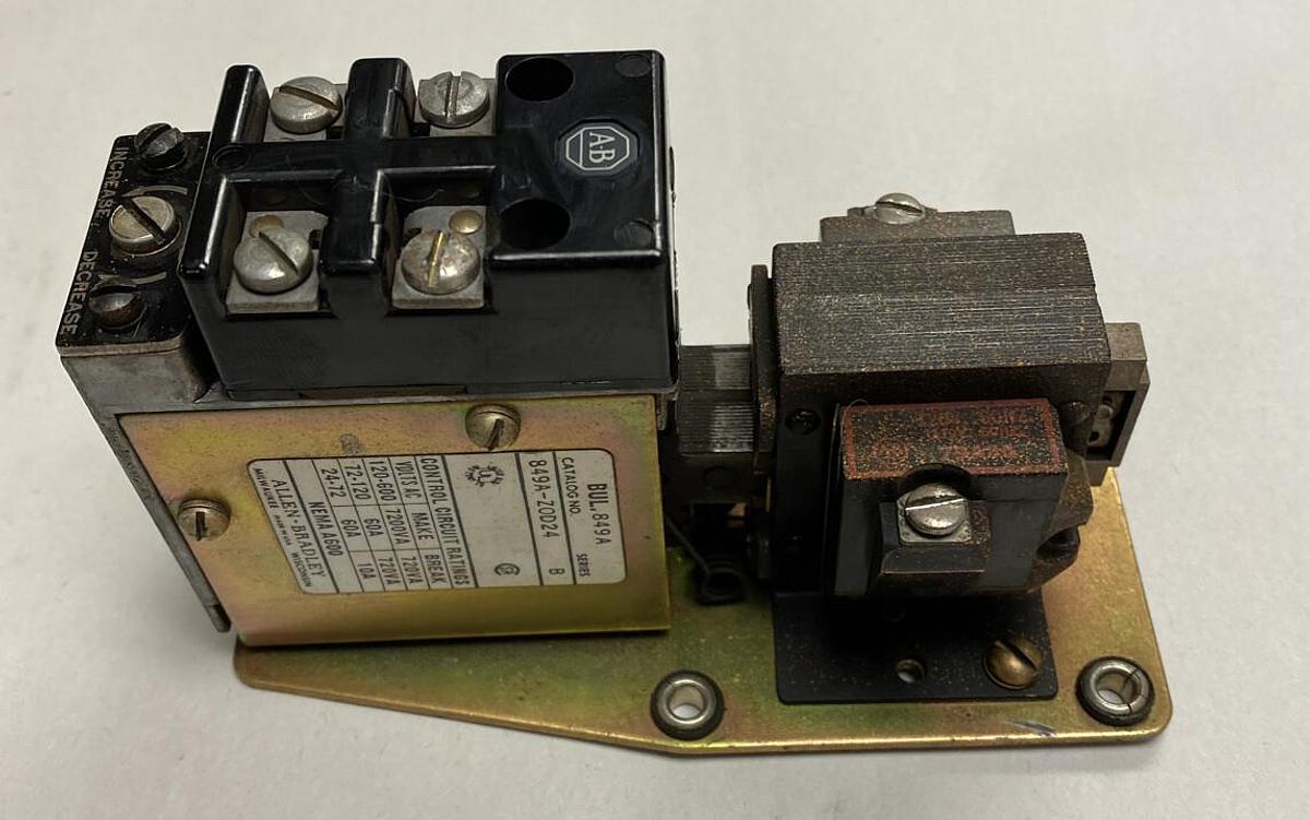 Used Allen-Bradley,849A-Z0D24,Series B Pneumatic Timing Relay 120V-60 Hz