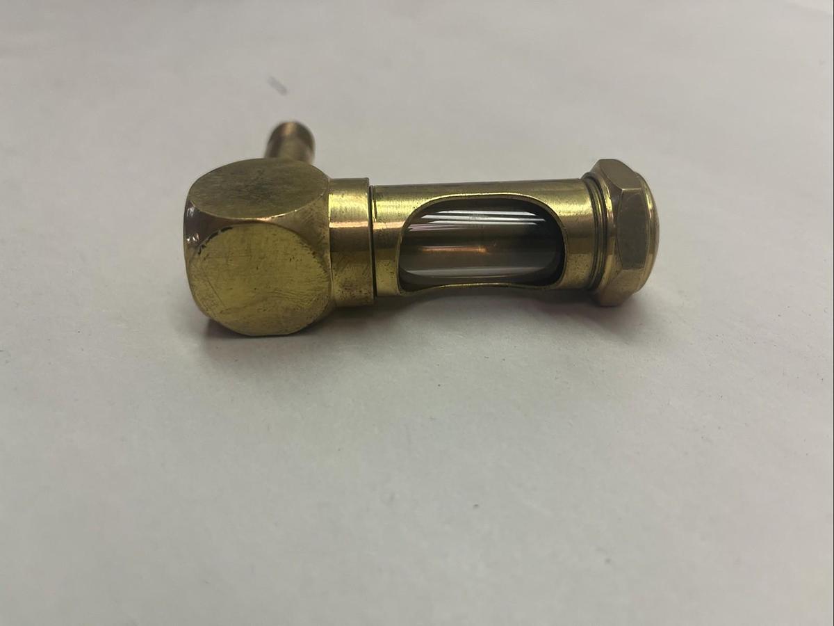 LDI,1-1/2, SIGHT GLASS 1-1/2" OIL LEVEL INDICATOR 3/8" NPT NOS