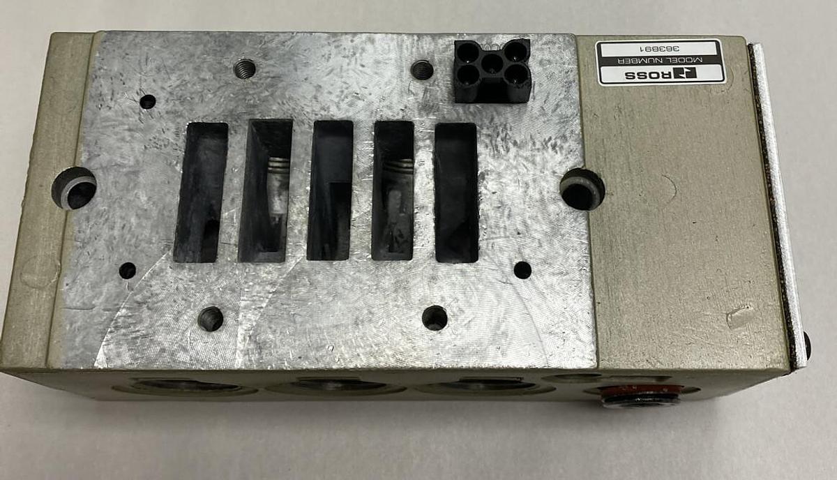 Used Ross,363B91,Pneumatic Valve Base NOS