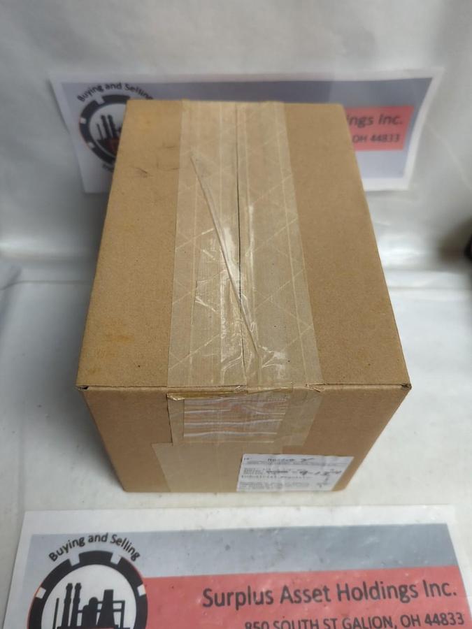 FISHER,R622-4,INDUSTRIAL PRESSURE REGULATOR 1/8 INCH ORIFICE NOS