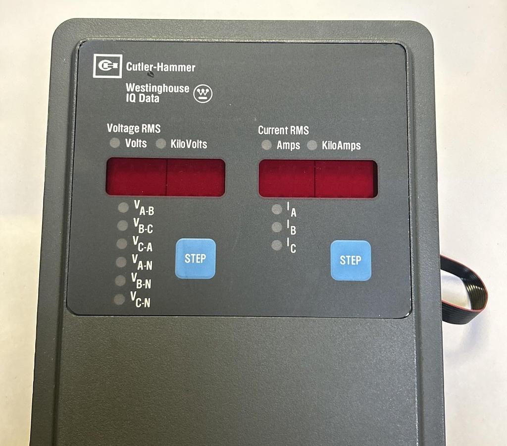 Used CUTLER-HAMMER,2D78533G03,IQ DATA PANEL METER