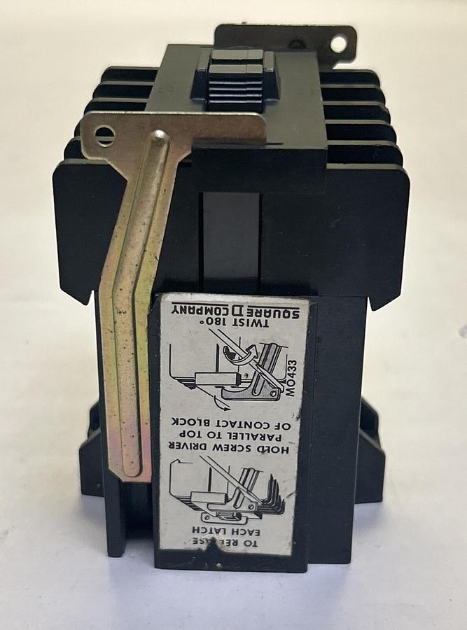 Used SQUARE D,8501G0-20,CONTROL RELAY