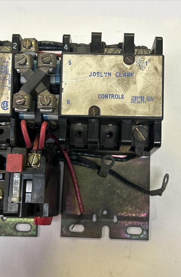 Used JOSLYN CLARK,HPR02U03,REVERSING STARTER SIZE 00 9A 600V