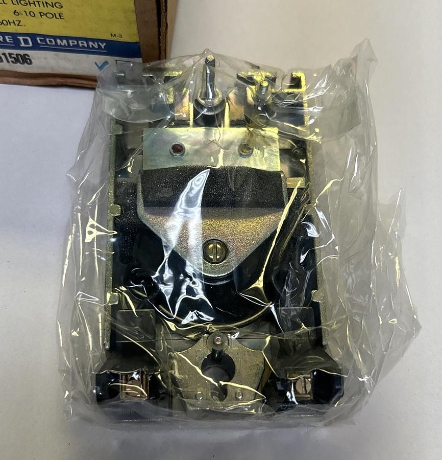 SQUARE D,31071-964-50,UNLATCH COIL 120V NOS