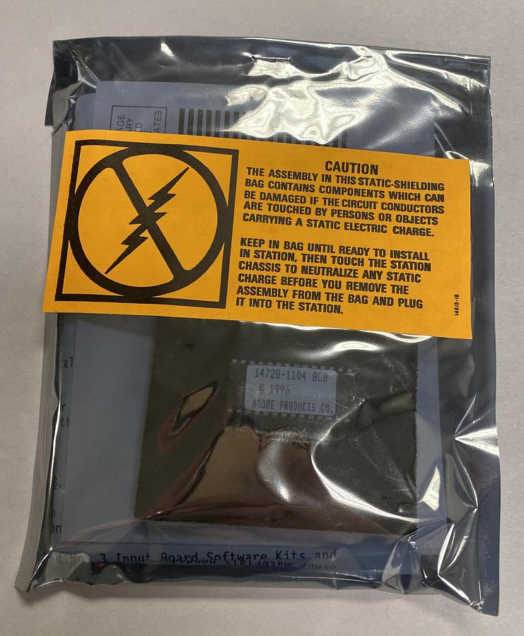 Used MOORE,16105-26,SOFTWARE UPDATE KIT MOD-352 New